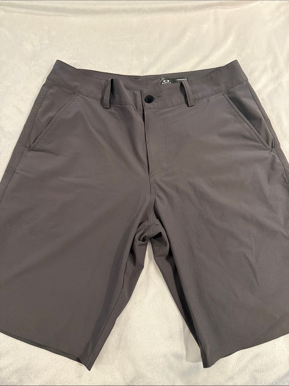 Oakley Men's dark Olive Stretch Hybrid Golf Shorts